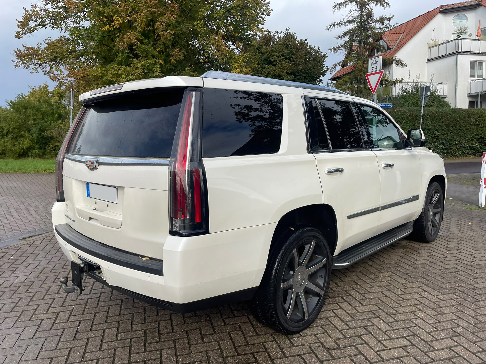 Cadillac Escalade – Bild 2